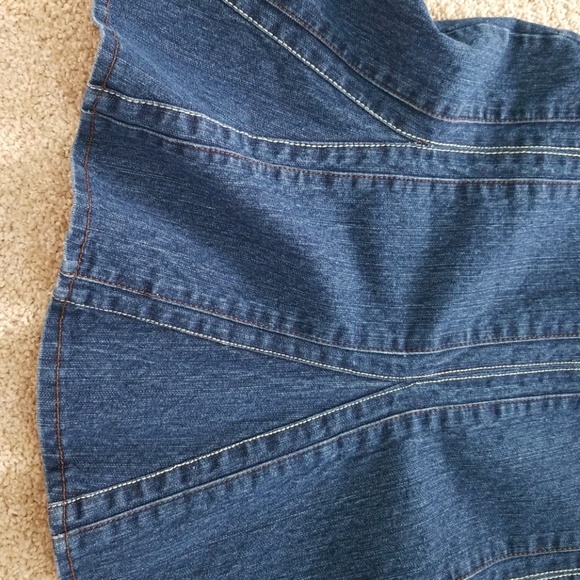 🌷3/$25 *Donating Soon* Denim A-line skirt - Picture 7 of 7